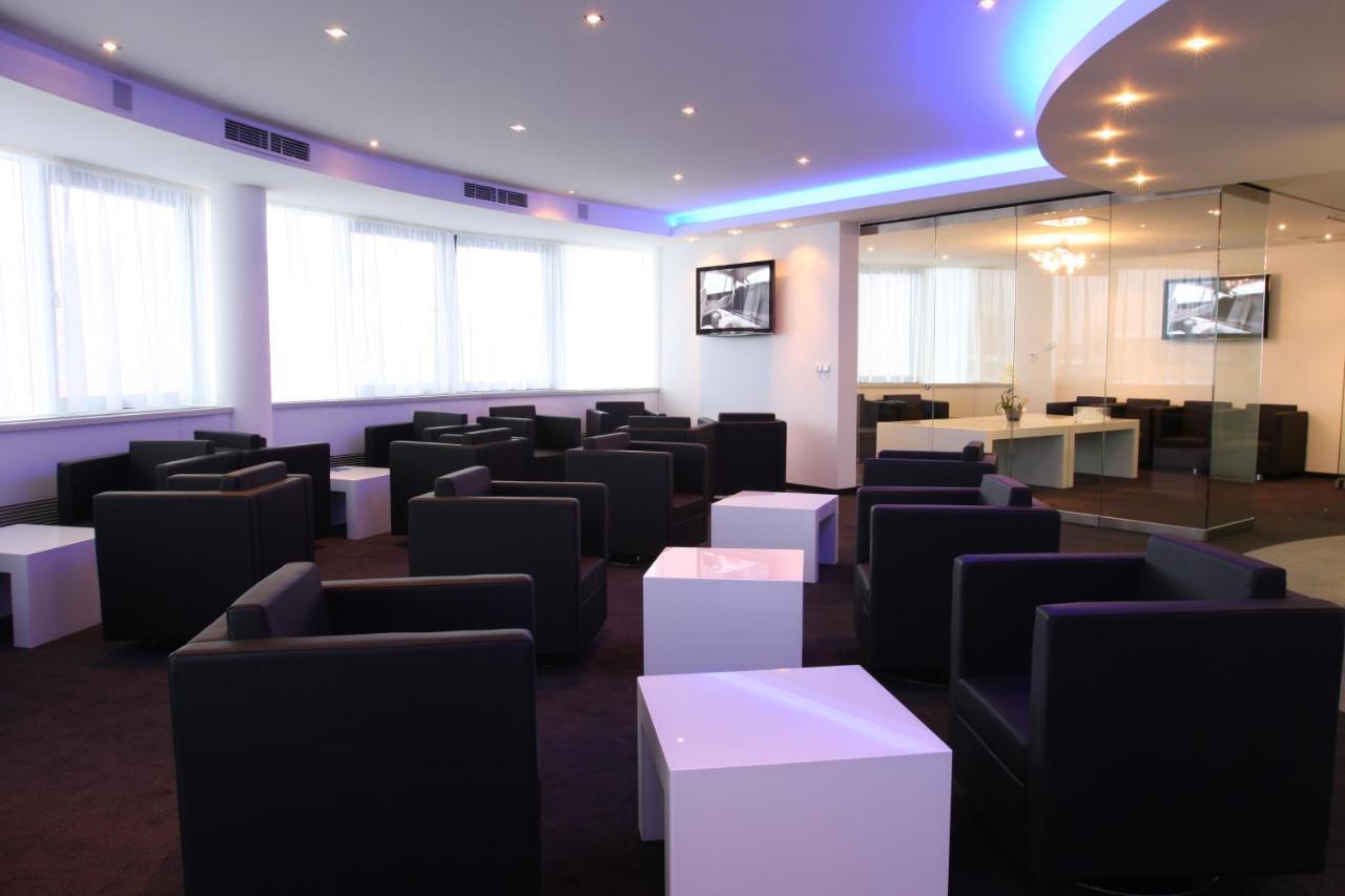Tempus Club Garni Hotel Pressburg Exterior foto