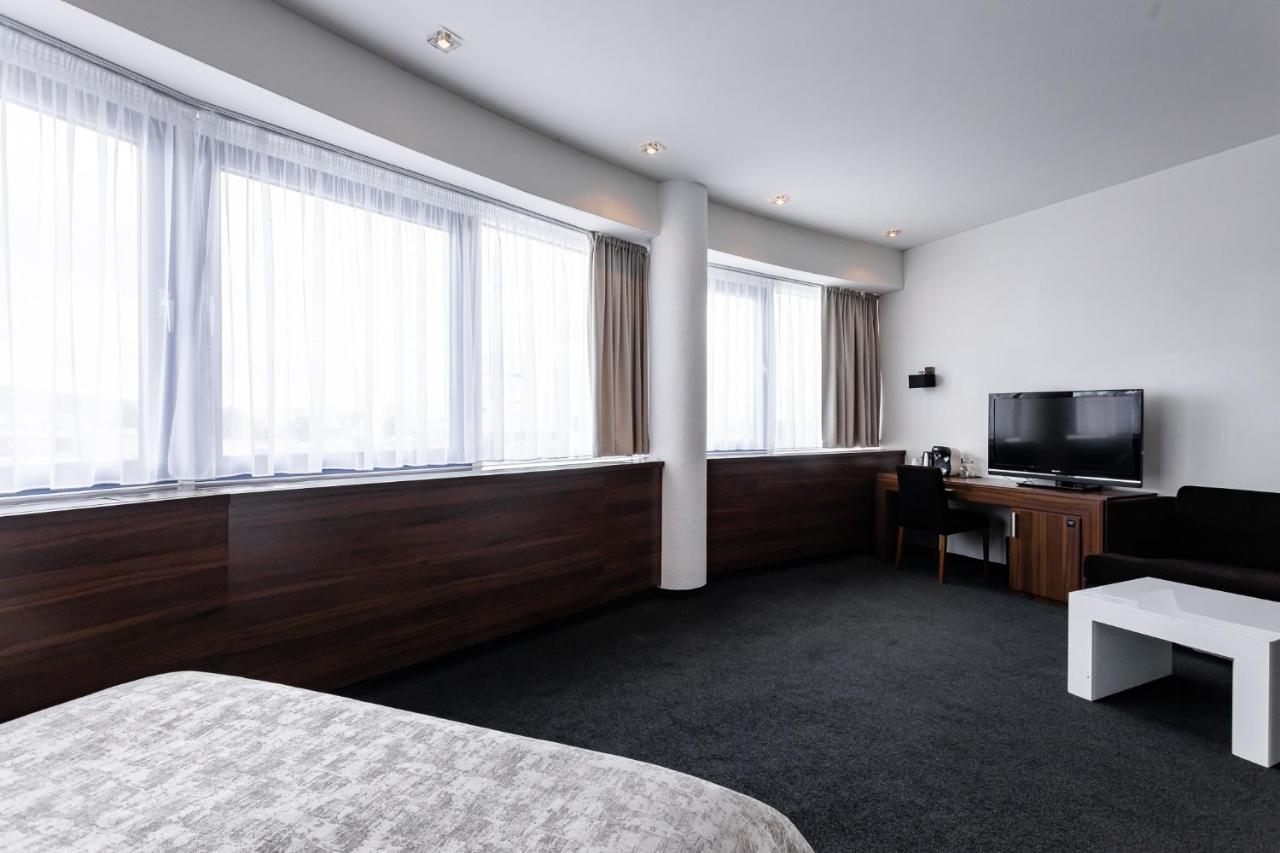 Tempus Club Garni Hotel Pressburg Exterior foto